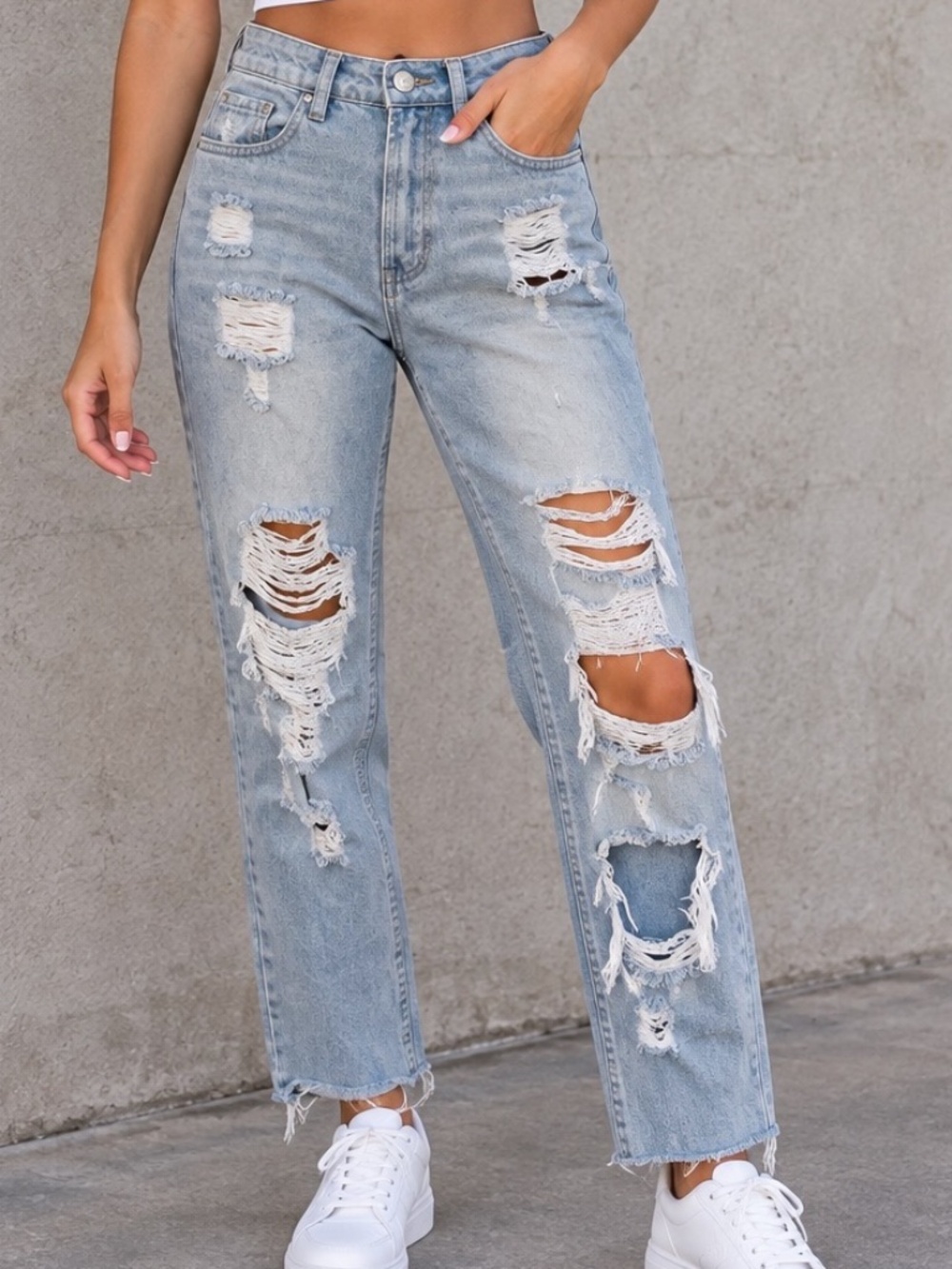 SWS MOM Jeans Womens Size 0 Light Blue Denim Destroyed High Rise